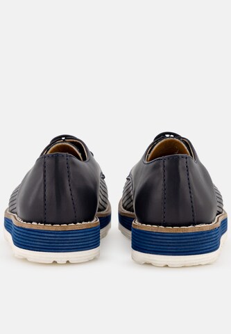 Prestije Flats in Blue