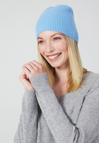 Style Republic Beanie in Blue: front