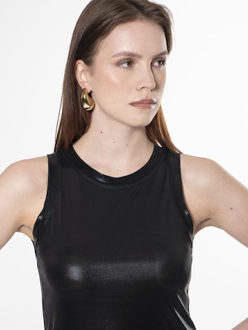 Haut Influencer en noir
