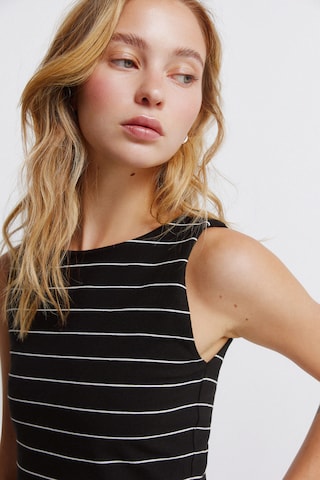 Haut Springfield en noir