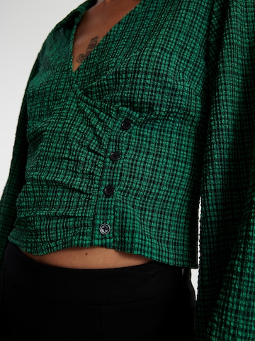 EDITED Blouse 'Padma' in Groen