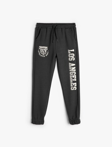 Koton Tapered Pants in Grey: front