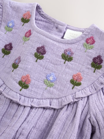 Next Strampler in Lila