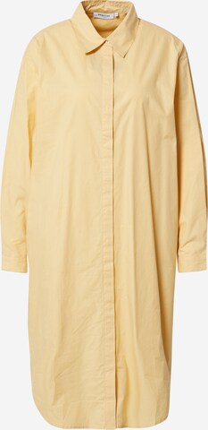 MSCH COPENHAGEN - Vestidos camiseiros 'Haddis' em amarelo: frente