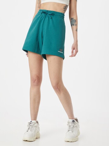 new balance Regular Shorts in Grün: Vorderseite
