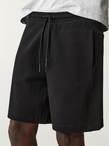 regular Pantaloni di Pull&Bear in nero