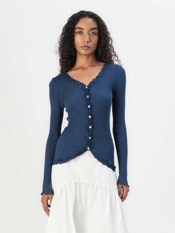 rosemunde Kardigán 'Babette' - Modrá: predná strana