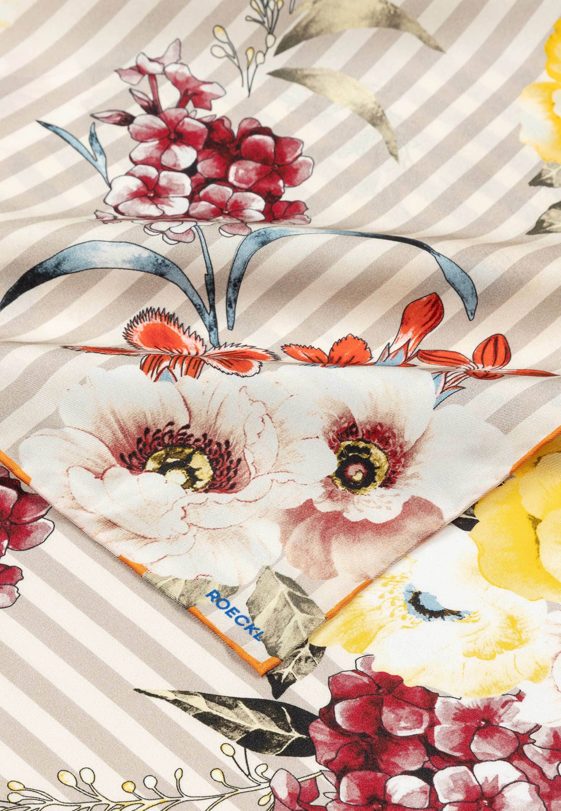 Foulard ' BLOSSOMING STRIPES' di Roeckl in beige