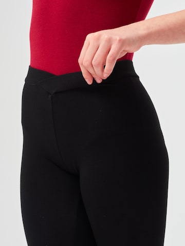 Tanzmuster Skinny Leggings 'Alissa' in Black
