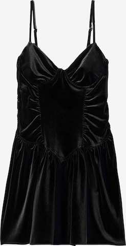 Rochie de cocktail de la Bershka pe negru: față