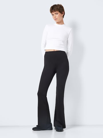 évasé Pantalon 'SALLY' Noisy may en noir