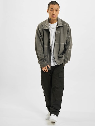 Nike Sportswear Between-Season Jacket in Grey