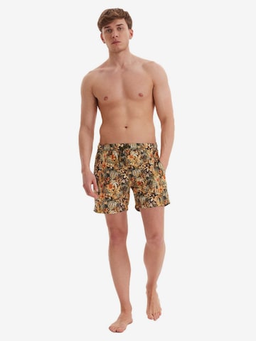 Shorts de bain 'MART' WESTMARK LONDON en jaune