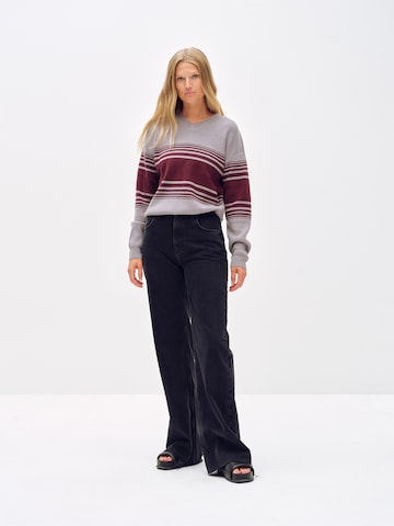 ABOUT YOU x Toni Garrn Pullover 'Penelope' i grå