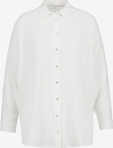 Studio Untold Blouse in White: front