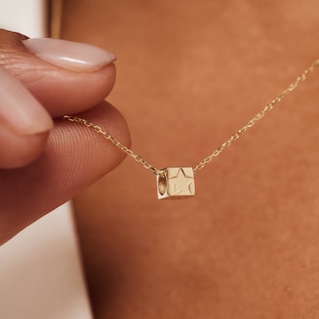 Isabel Bernard Charm in Gold