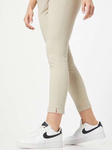 Coupe slim Pantalon à plis Sisley en beige