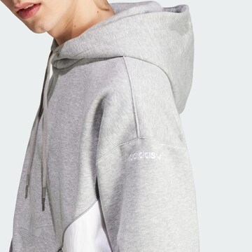 ADIDAS ORIGINALS Sweatshirt 'Adicolor Seasonal' in Grey