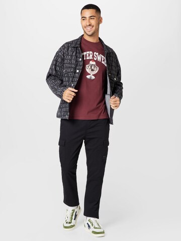 LEVI'S ® Shirt 'Relaxed LS Graphic Tee' in Rood