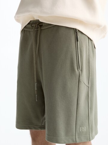 Loosefit Pantalon Pull&Bear en vert