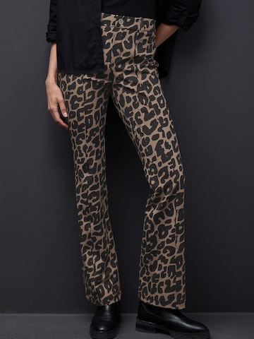 STREET ONE Bootcut Hose 'York' in Braun: Vorderseite