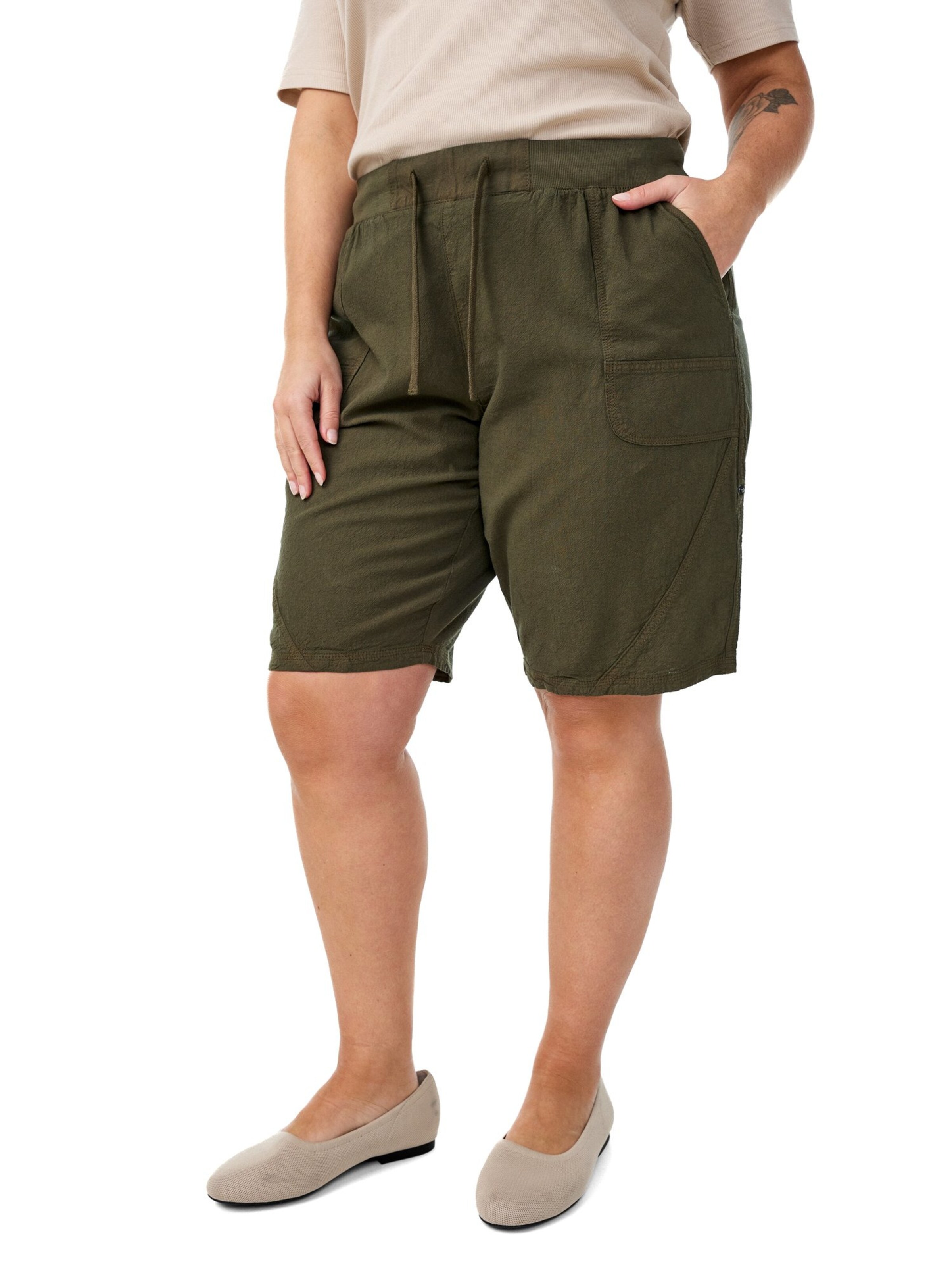 Zizzi Lużny krój Spodnie 'Jeasy' w kolorze zielony: przód