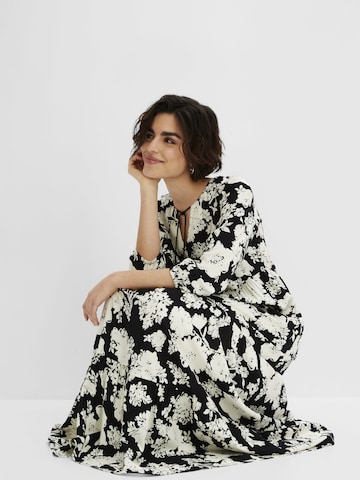bonprix Kleid in Schwarz