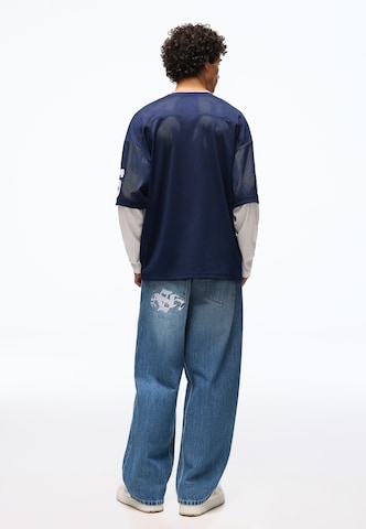 Bershka Barrel Jeans i blå