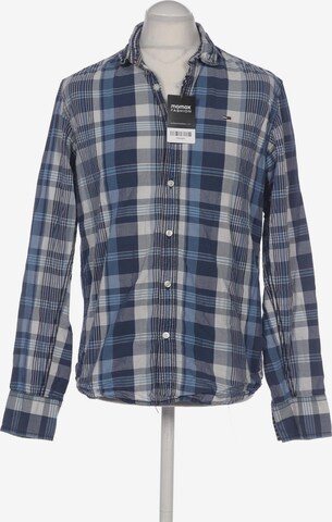Tommy Jeans Button Up Shirt in L in Blue: front