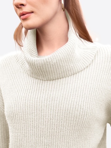 Imily Bela Pulover | bela barva