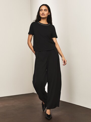 Next Μπλουζάκι σε μαύρο