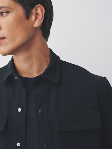Next - Ajuste regular Camisa en negro