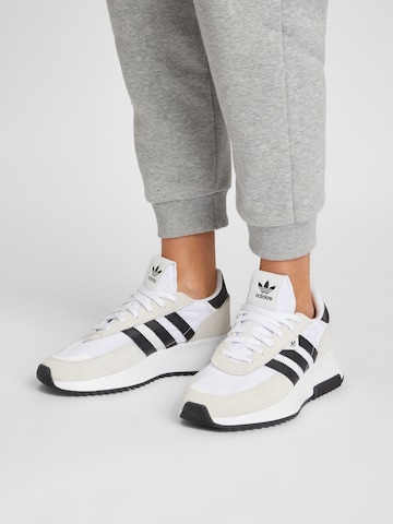 ADIDAS ORIGINALS Sneaker 'Retropy F2' in Beige