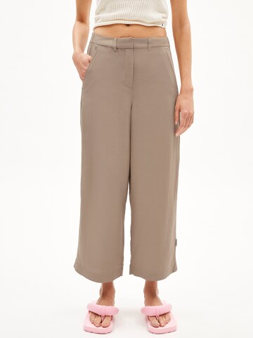 ARMEDANGELS Loose fit Trousers 'Runus lino' in Brown: front