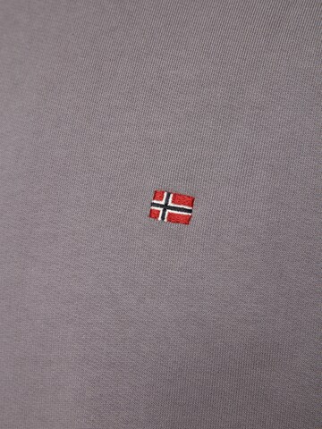 NAPAPIJRI Sweatshirt in Grau