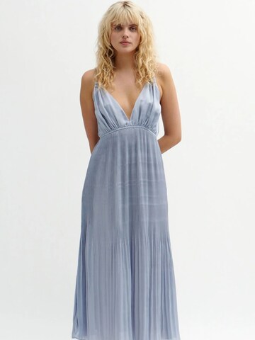 Robe ' AnnaRS ' Résumé en bleu : devant