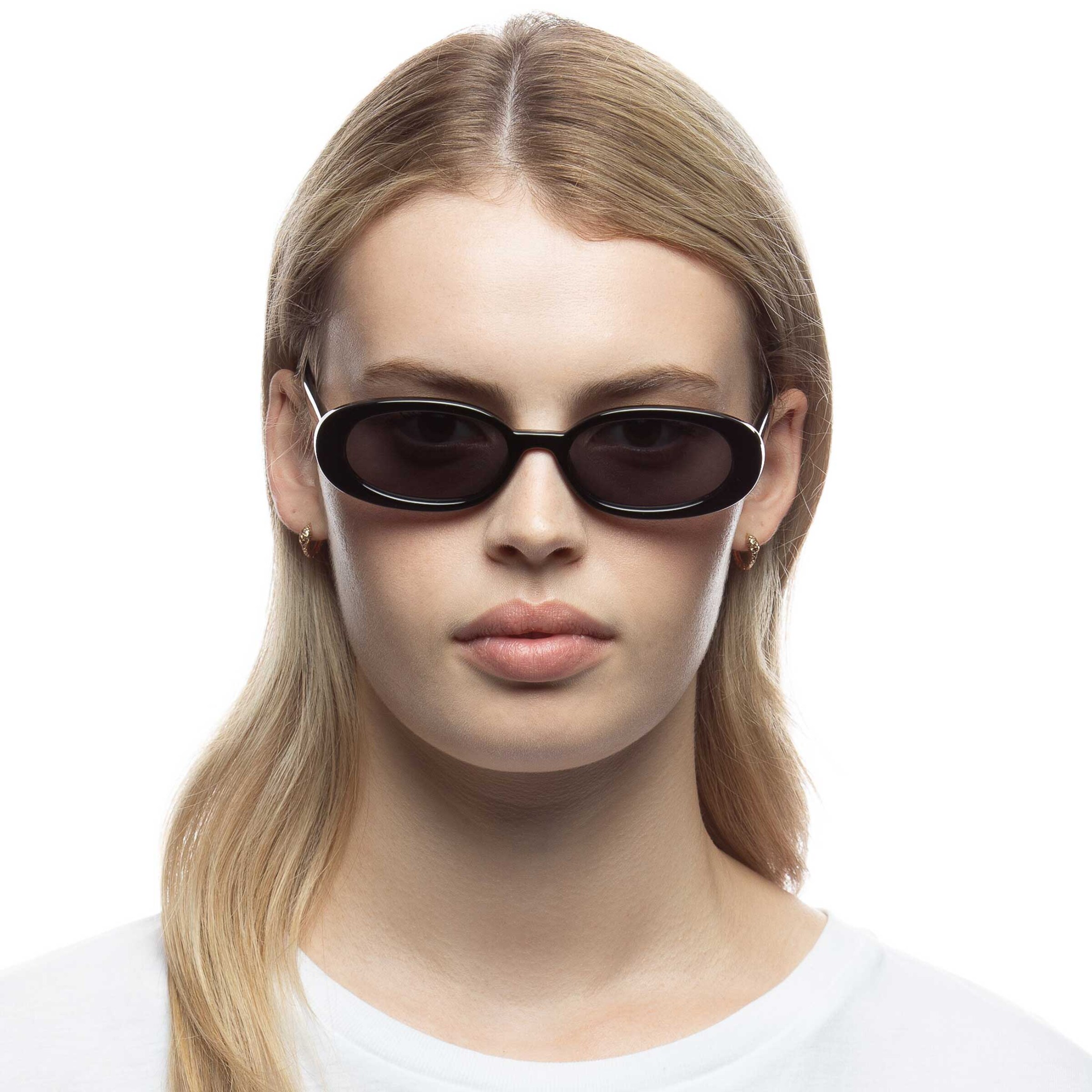 LE SPECS Napszemüveg 'Outta Love' - fekete: elől