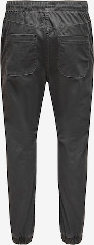 Effilé Pantalon 'LINUS' Only & Sons en gris