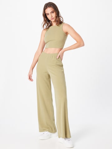Nasty Gal Pantsuit in Green: front
