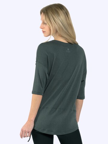 Magadi Sports Top 'Sara' in Green
