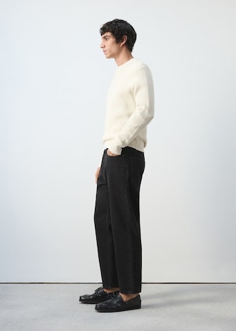 MANGO MAN Tapered Jeans 'Sammy' in Black