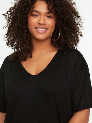 T-shirt Trendyol Curve en noir