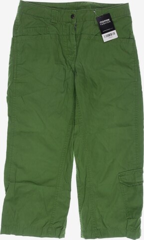 THE NORTH FACE Shorts in M in Green: front