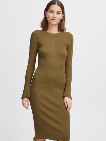 b.young - Vestido de punto en verde: frente