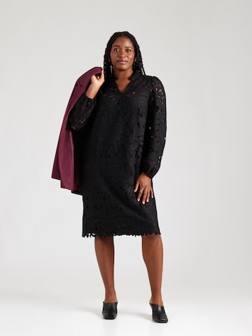 ONLY Carmakoma Dress in Black: front