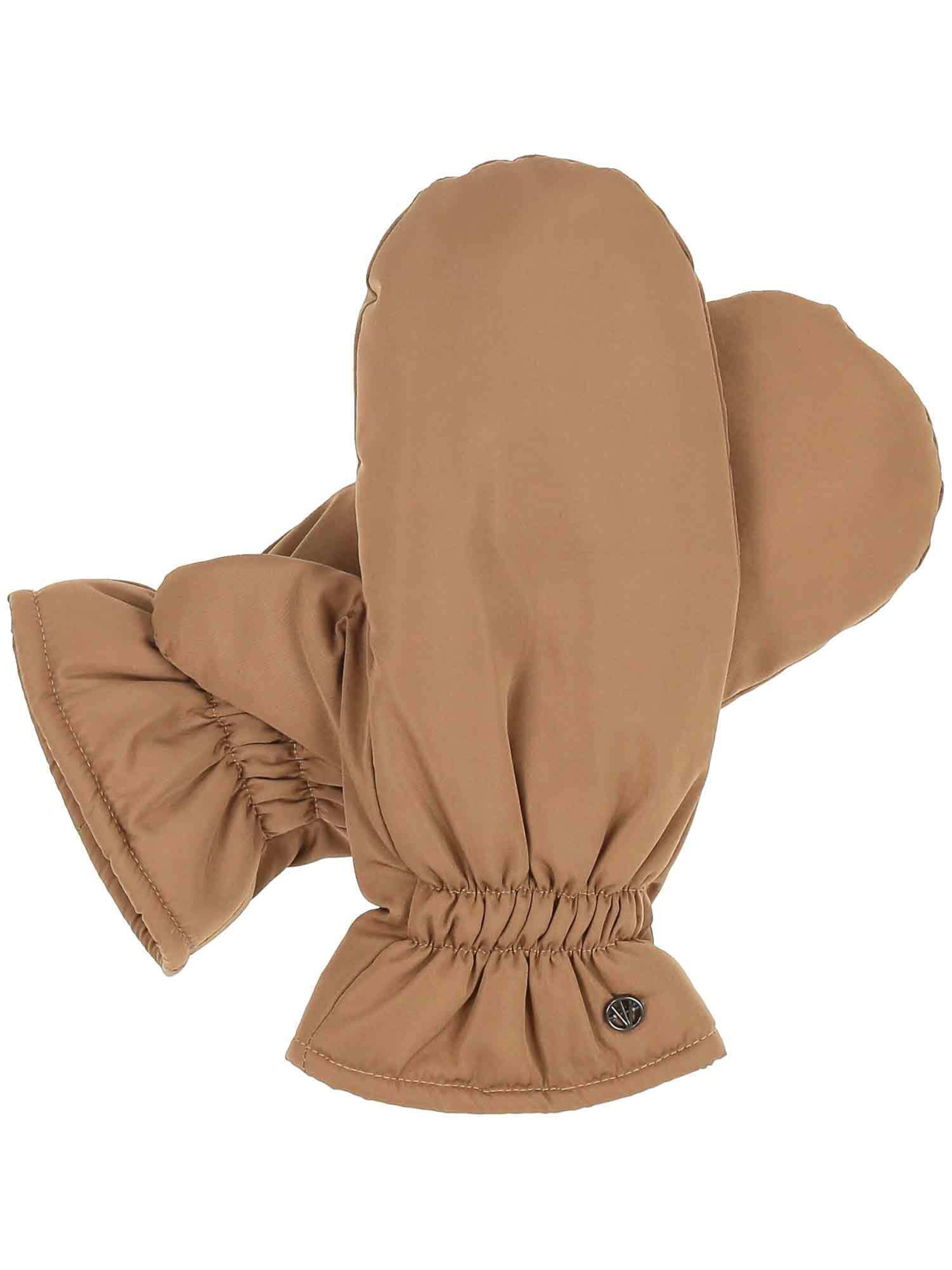 LOEVENICH Athletic Gloves in Yellow: front