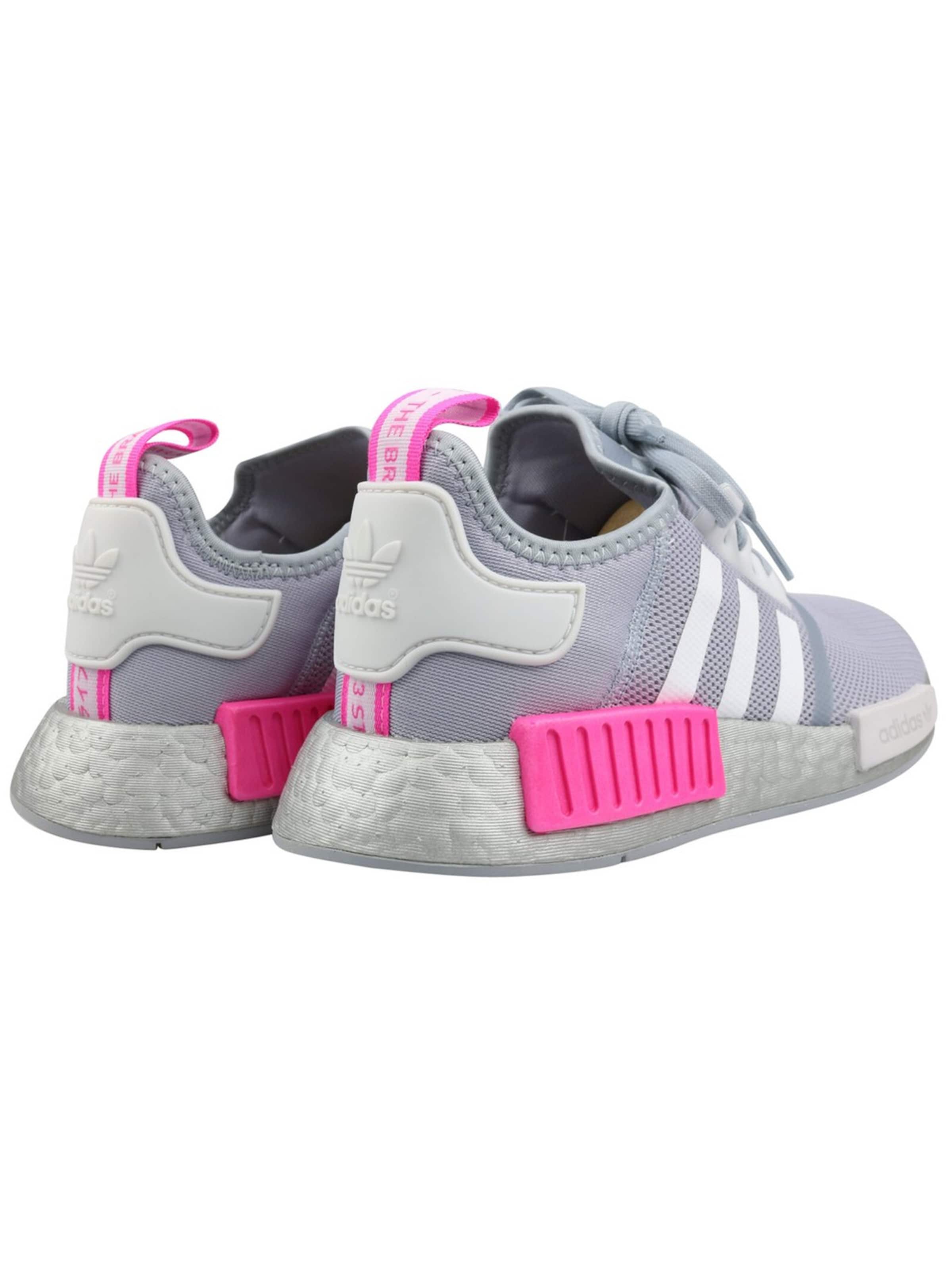 ADIDAS ORIGINALS Sneakers 'NMD R1 FX5025' i grå