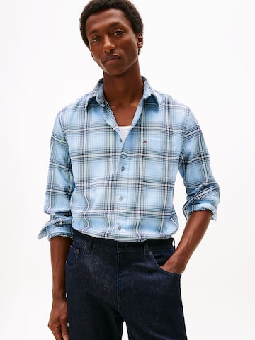 TOMMY HILFIGER Regular Fit Hemd in Blau: Vorderseite