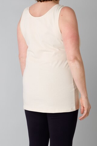 BASE LEVEL CURVY Top in White