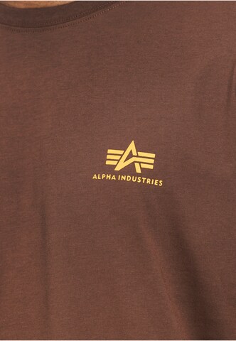 ALPHA INDUSTRIES Koszulka w kolorze brązowy